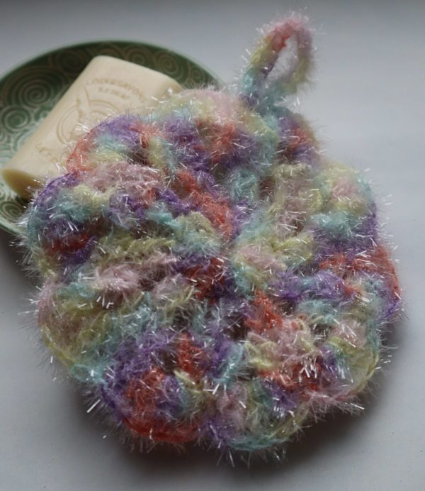 Miniature de l'éponge exfoliante au crochet en matière bubble de couleur pastel